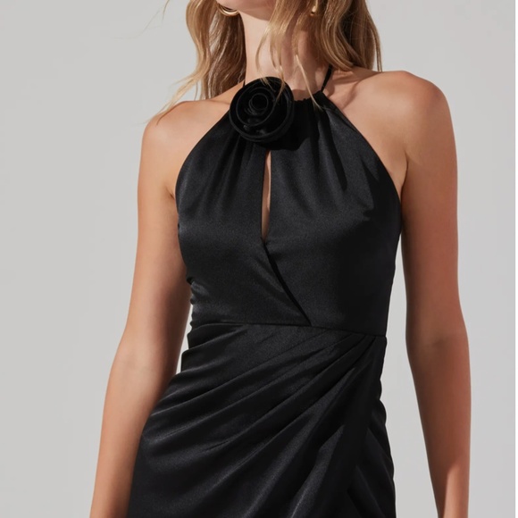 NEW ASTR The LABEL Black SATIN Floral Corsage HALTER High-Lo TULIP Midi DRESS XS - Picture 10 of 15